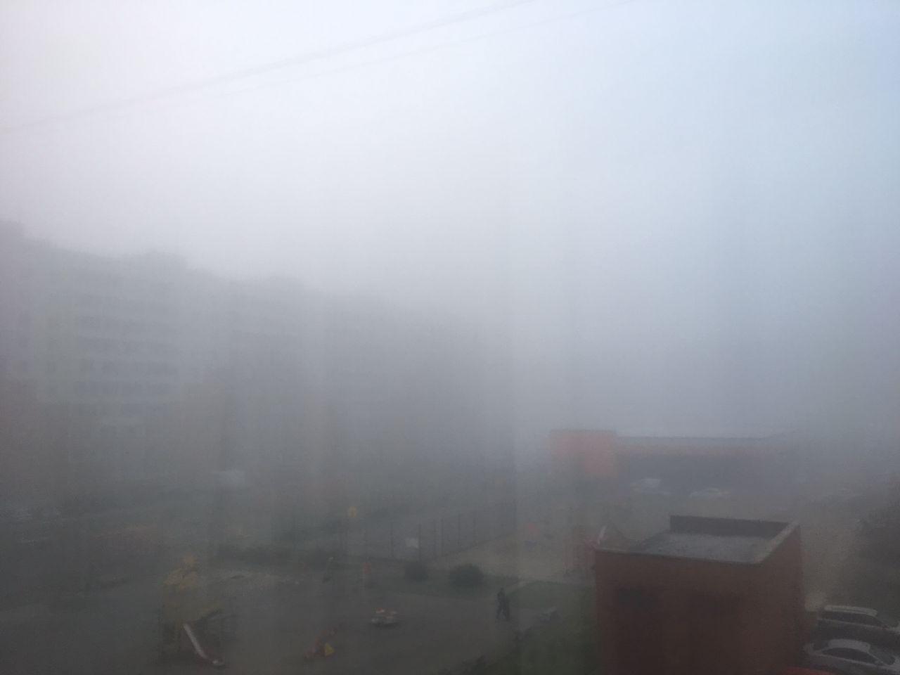 Фото Плотный туман окутал Новосибирск утром 28 сентября 3